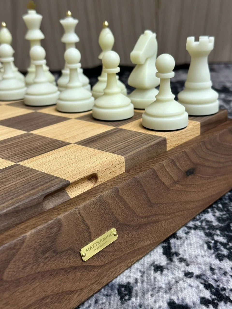The Nova Chess Set